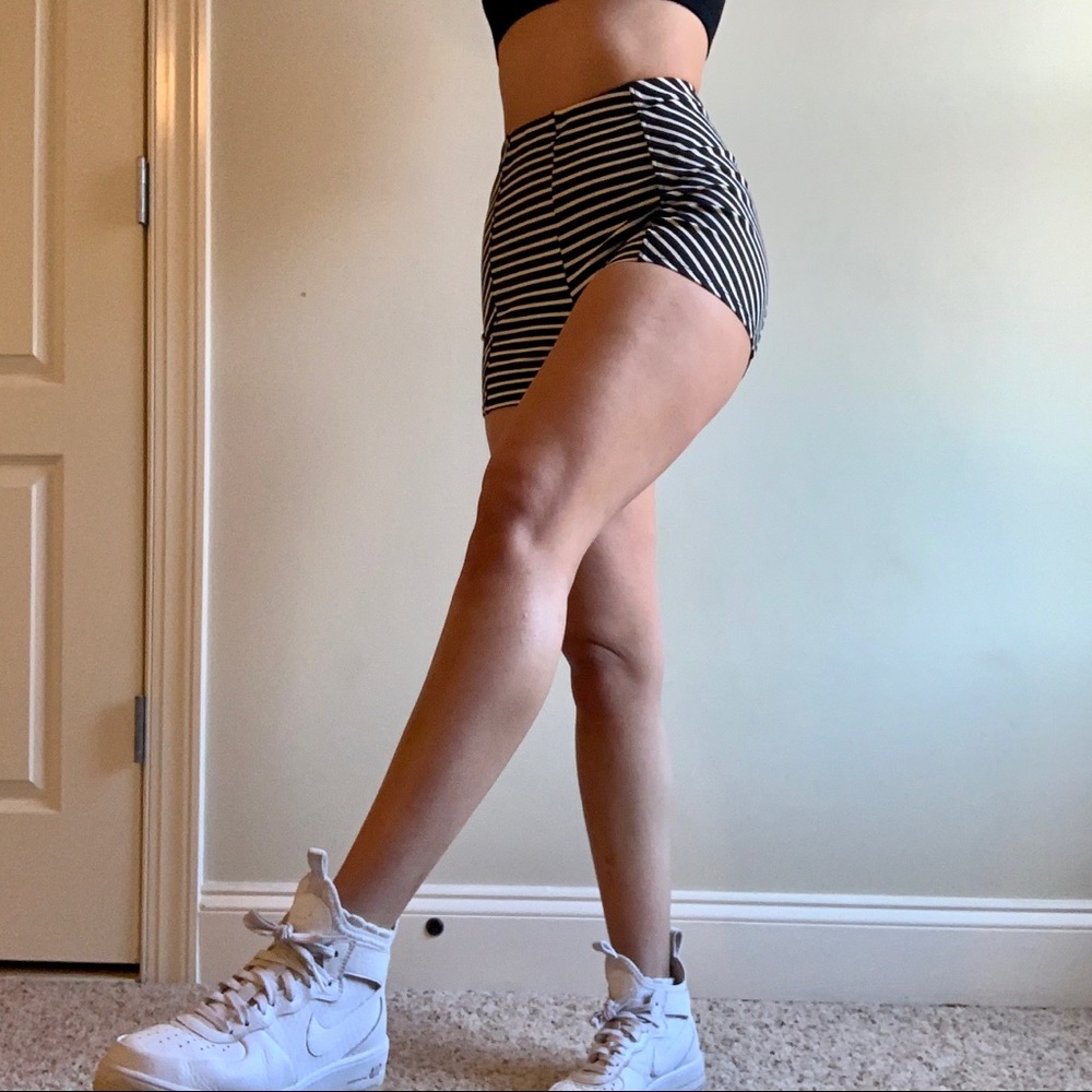 Charlotte Russe Rave Shorts - Picture 2 of 4